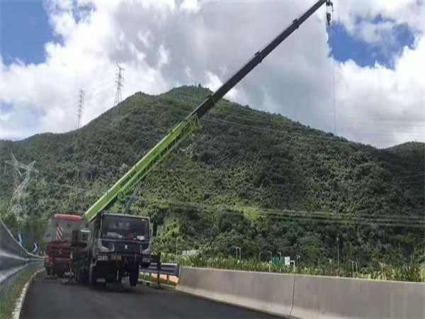 崇安区吊车出租公司电话_吊车出租领域吊装大型钢网架安装法